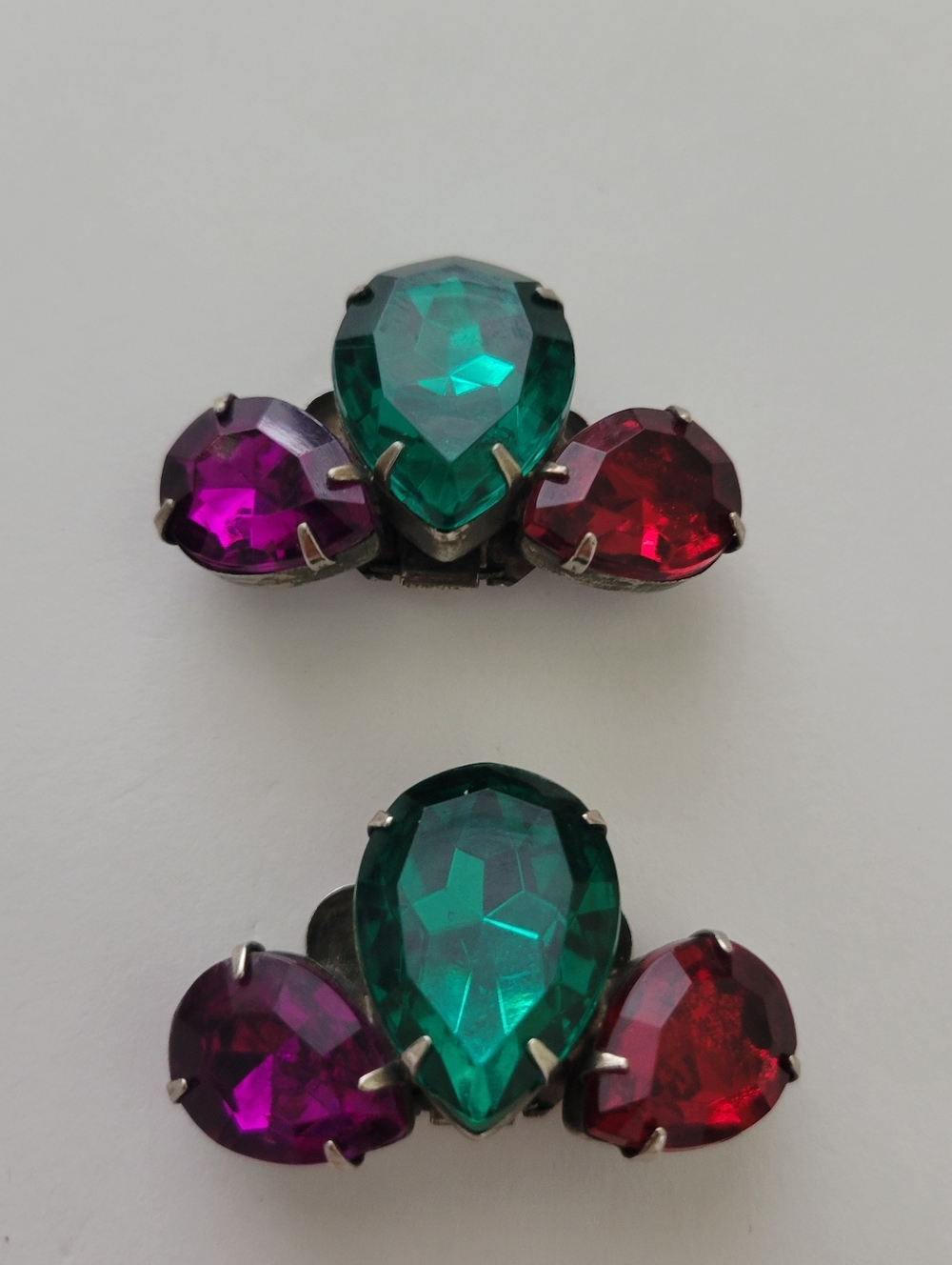 Vintage Pair Signed Musi Shoe Clips Metal Silver Tone MCM Acrylic Prong Set